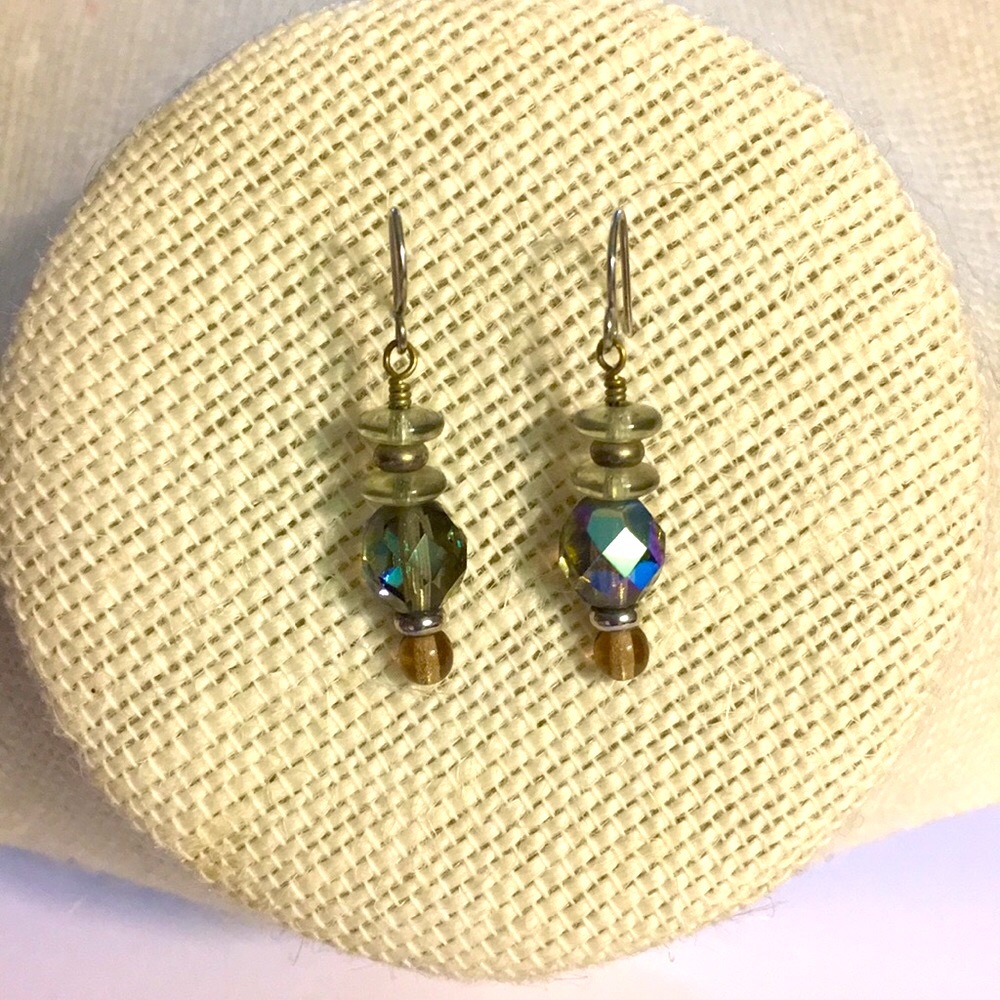 green crystal earring new